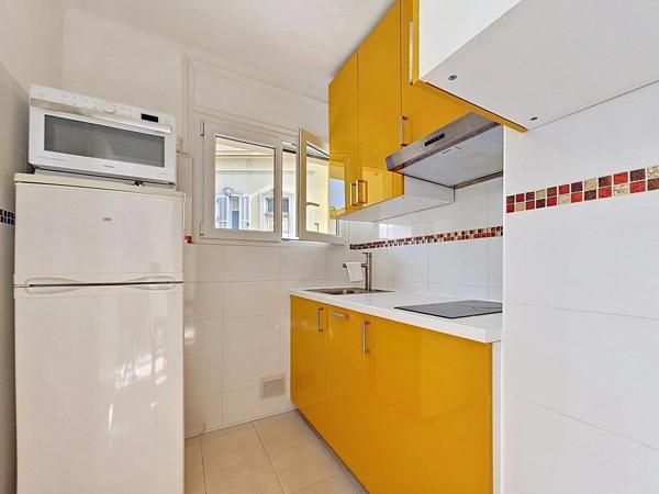 Vente                                                      Appartement
                        
                     2 pièces                      37 m2                     à Cannes