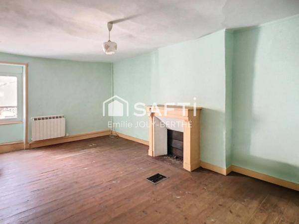 MAISON DE VILLAGE 98 M²? SECTEUR NEUILLY LE VENDIN / 53250