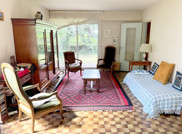 Maison indépendante jardin arboré, 4 chambres, garage, quartier calme, toutes commodités à 5 min