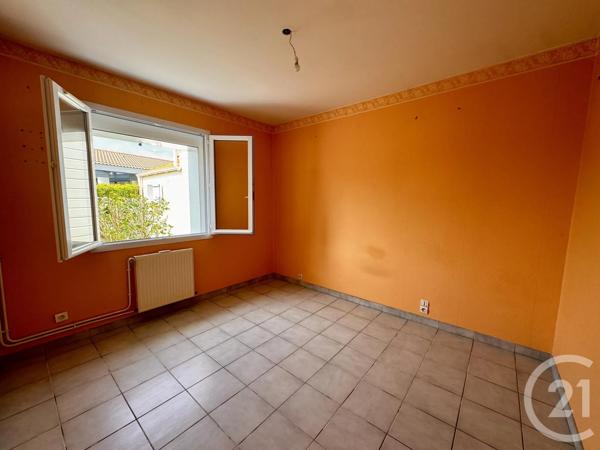 Maison à vendre  4 pièces - 120,62 m 2   ST GILLES CROIX DE VIE  - 85