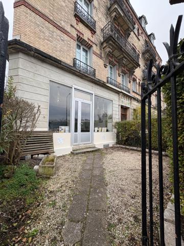 Vente Murs local commercial 33 m2 Viroflay proche gare ChavIlle Velizy