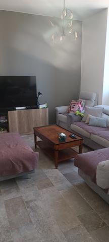 Avignon (84000) Avignon centre, maison / immeuble, 3 niveaux, entièrement rénové