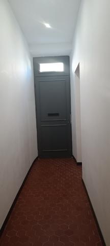 Avignon (84000) Avignon centre, maison / immeuble, 3 niveaux, entièrement rénové