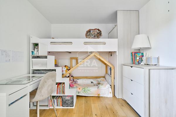 Appartement Levallois Perret 3 pièce(s) 68 m2 + Large Balcon de 10m²