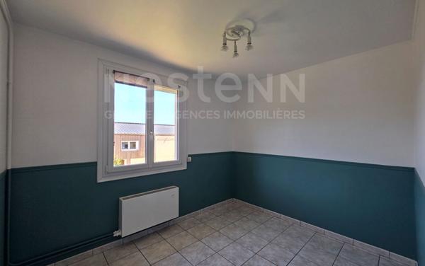 Maison de ville 90 m² avec 3 chambres, garage, jardin, terrasse et balcon proche centre-ville du Mans