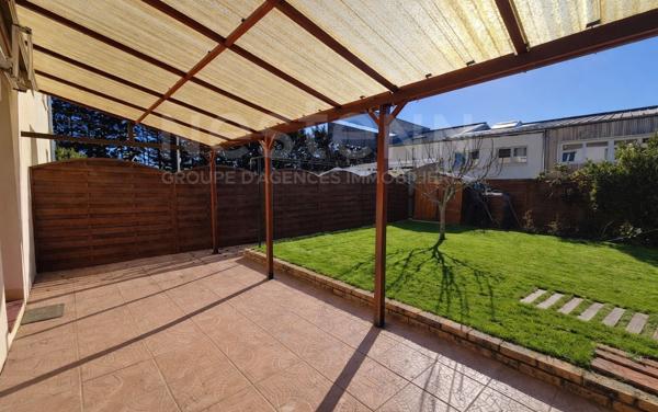 Maison de ville 90 m² avec 3 chambres, garage, jardin, terrasse et balcon proche centre-ville du Mans