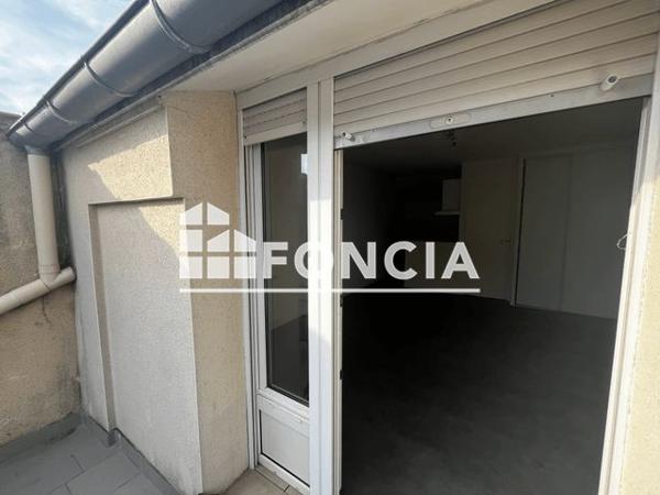 Location Studio 25.2 m² - 45 RUE LECOINTRE Reims 51100