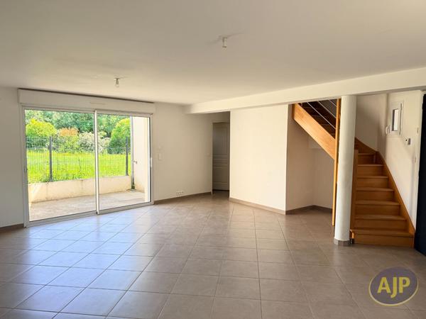 Location maison Saint Jean De Boiseau : 1 050 € - AJP Immobilier Saint Herblain
