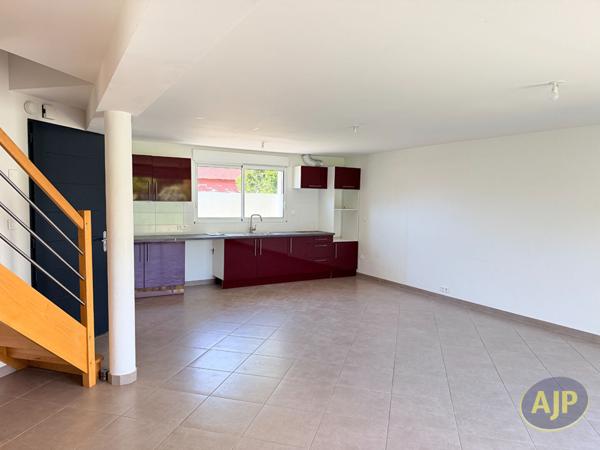 Location maison Saint Jean De Boiseau : 1 050 € - AJP Immobilier Saint Herblain