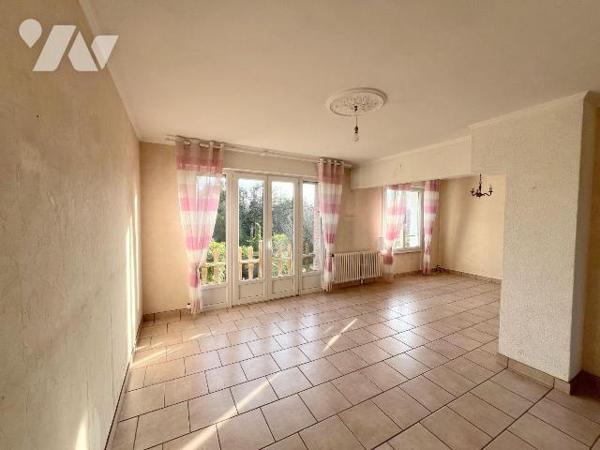 Nouveauté.
Notre Service Immobilier vous propose cette maison située à Wimille (à 2 pas du cen...