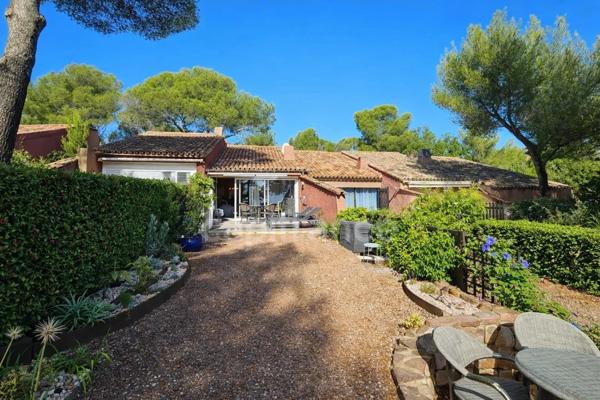 Maison à vendre 3 pièces SAINT RAPHAEL (83), vue mer, jardin, terrasse, parking !!