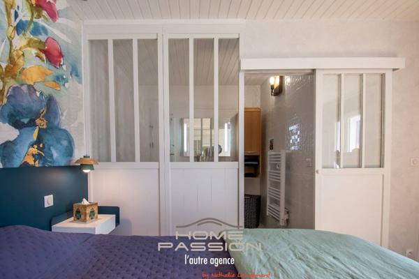 BREUILLET CENTRE - MAISON DE CHARME DE PLAIN PIED ENTIEREMENT RENOVEE