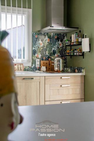 BREUILLET CENTRE - MAISON DE CHARME DE PLAIN PIED ENTIEREMENT RENOVEE