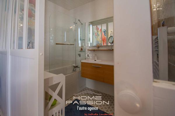 BREUILLET CENTRE - MAISON DE CHARME DE PLAIN PIED ENTIEREMENT RENOVEE