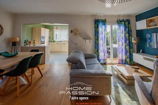 BREUILLET CENTRE - MAISON DE CHARME DE PLAIN PIED ENTIEREMENT RENOVEE