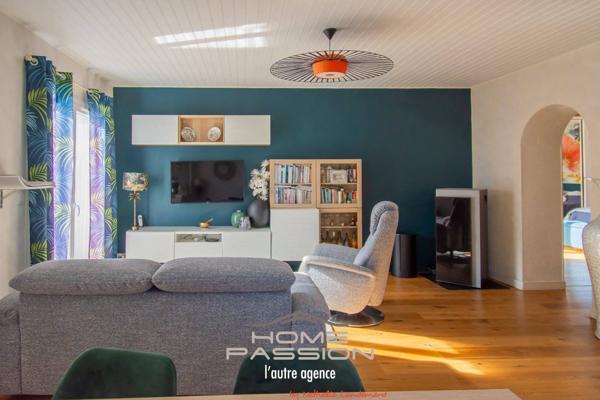 BREUILLET CENTRE - MAISON DE CHARME DE PLAIN PIED ENTIEREMENT RENOVEE