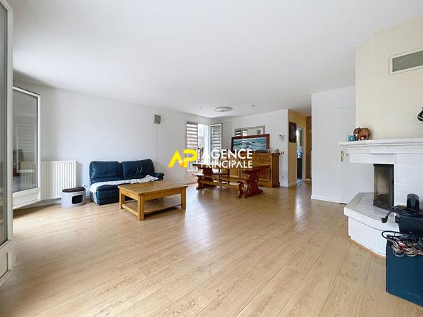 Montesson Centre - Maison 6 pièces 114 m2 €598 500 ** - Référence 9494