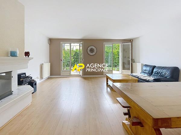 Montesson Centre - Maison 6 pièces 114 m2 €598 500 ** - Référence 9494