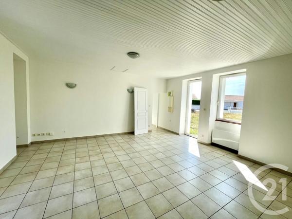 Maison à vendre  3 pièces - 62,12 m 2   GIVRAND  - 85
