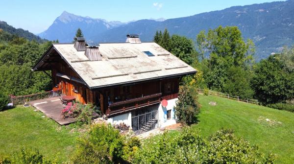 Haute Savoie (74), à vendre MORILLON - Domaine skiable du Grand Massif - Ferme Savoyarde P9