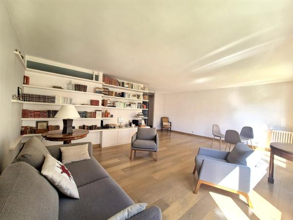 Appartement 3 pièce(s) 2 chambre(s) 97.7 m²