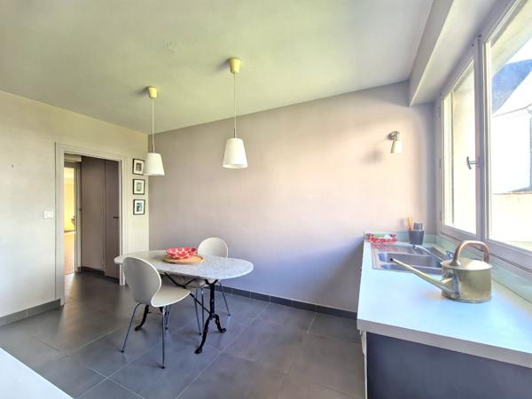 Appartement 3 pièce(s) 2 chambre(s) 97.7 m²