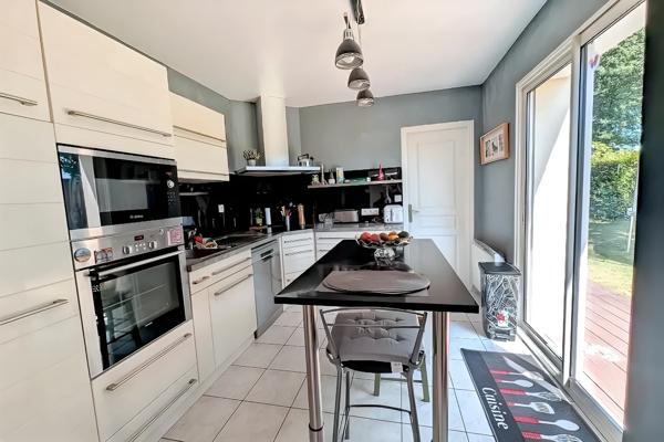 Ploeren : Maison familiale – 4 chambres + bureau avec jardin clos, entre Vannes et Auray