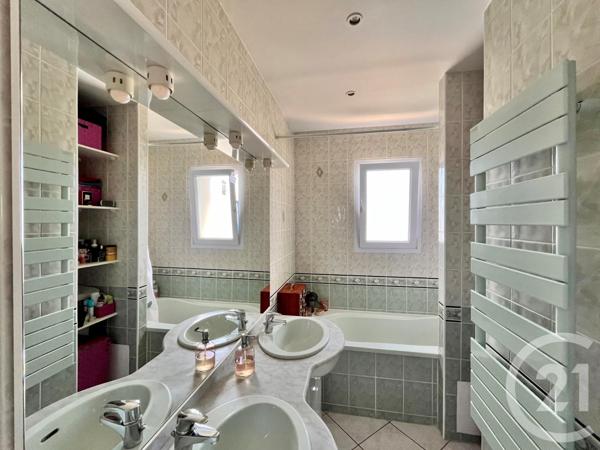 Maison à vendre  6 pièces - 111,50 m2 ST HILAIRE DE RIEZ - 85