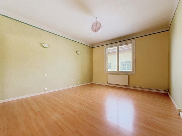 Maison à vendre 215 000 € Bourgoin-Jallieu 5 p 136 m² DPE D