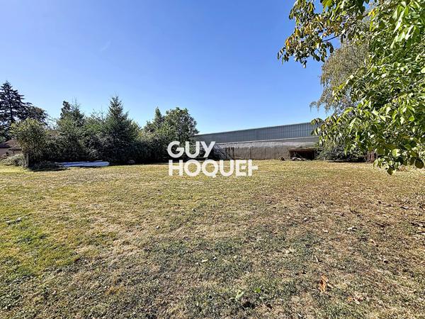 Terrain constructible 71850 CHARNAY-LES-MACON