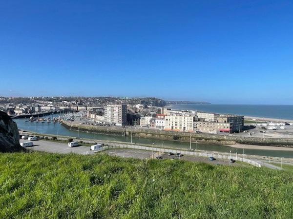 Terrain à NEUVILLE-LES-DIEPPE, 76370 - 204m²