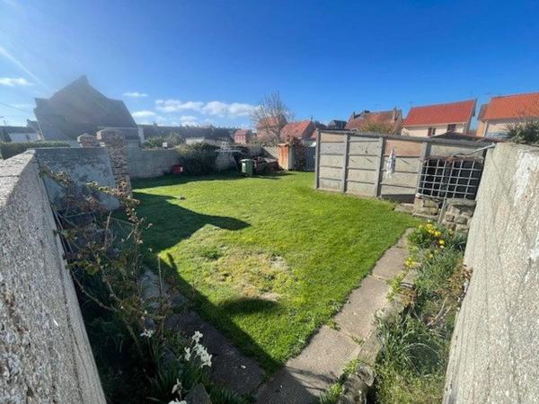 Terrain à NEUVILLE-LES-DIEPPE, 76370 - 204m²