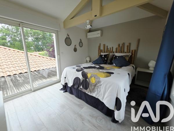 Maison à vendre 8 pièces 220 m² Carbon-Blanc