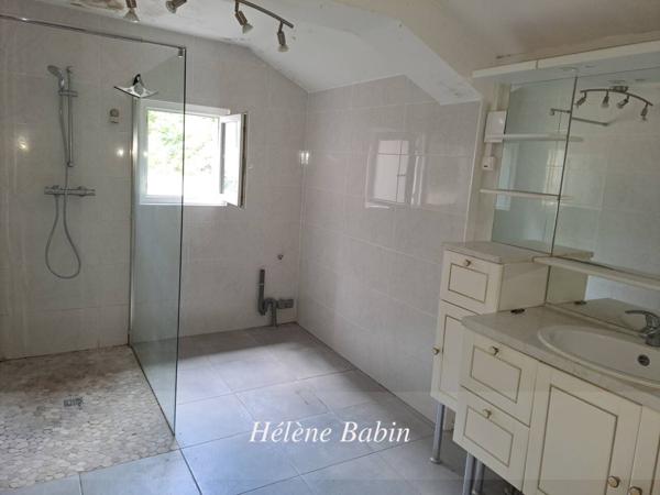 Immeuble à vendre 10 pièces de 240 m²