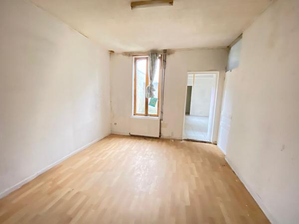 Maison à vendre à Saint Quentin - Opportunité à saisir