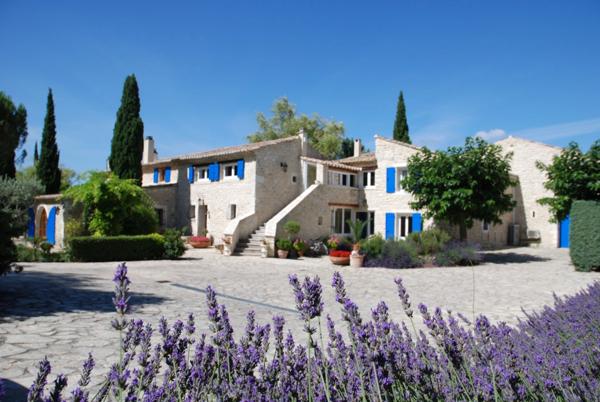 Appartement 3 chambres proche Saint-Paul-Trois-Châteaux dans une résidence sécurisée