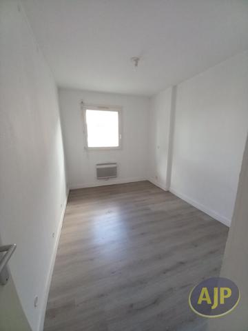 Location appartement Lesparre Medoc : 471 € - AJP Lesparre Immobilier