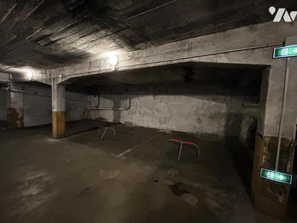 1 Places de Stationnement en sous-sol en plein hyper-centre 
