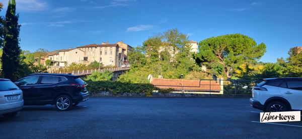 Appartement Duplex de Standing - 166 m2 – Hypercentre Gaillac (place de la Courtade)