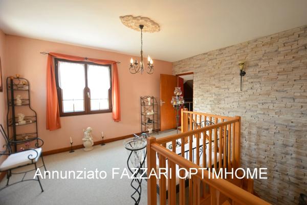 À vendre en exclusivité à Stenay, vaste maison familiale de plain-pied – 175 m² habitables – 5 chambres – terrain 1 528 m²