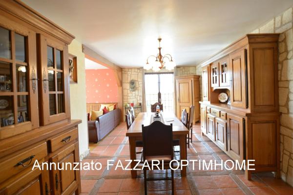 À vendre en exclusivité à Stenay, vaste maison familiale de plain-pied – 175 m² habitables – 5 chambres – terrain 1 528 m²