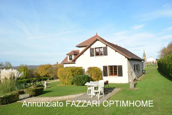 À vendre en exclusivité à Stenay, vaste maison familiale de plain-pied – 175 m² habitables – 5 chambres – terrain 1 528 m²