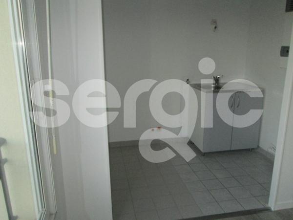 Location 1 Pieces 24 77600 Bussy Saint Georges 76 0011 01 0023