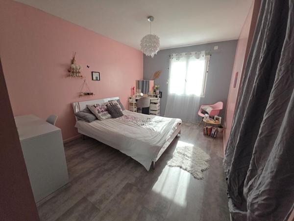 Maison comptemporaine 6 pièces 185 m2