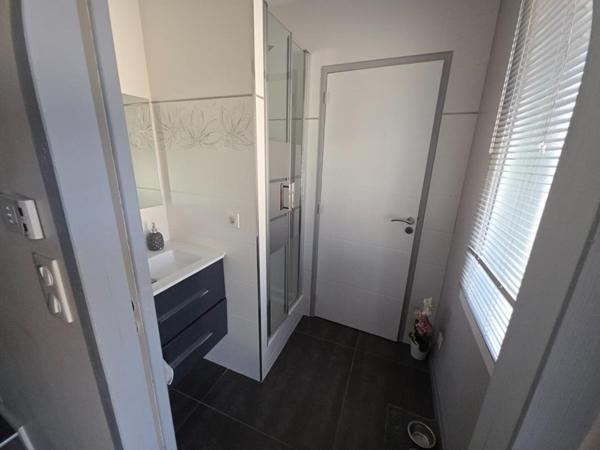 Maison comptemporaine 6 pièces 185 m2