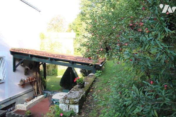 NIORT QUAI METAYER, ELEGANTE MAISON ANCIENNE EN PARFAIT ETAT D'ENVIRON 197M2 HABITABLE