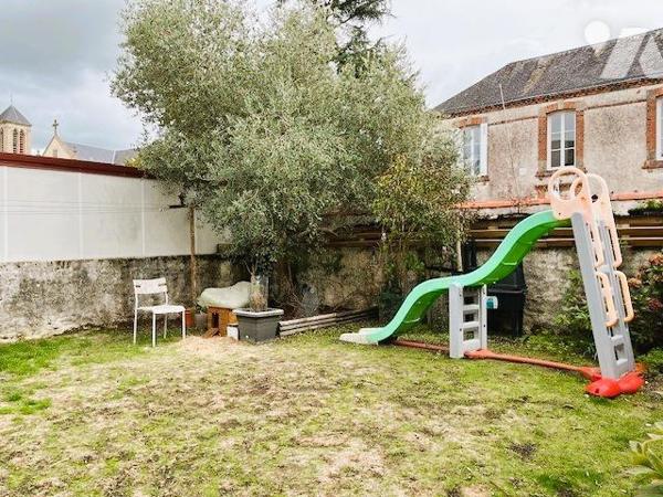 LA VERRIE MAISON 5 CHAMBRES+BUREAU