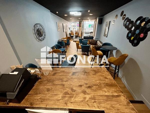 À vendre Local commercial 46 m² - Vienne 38200