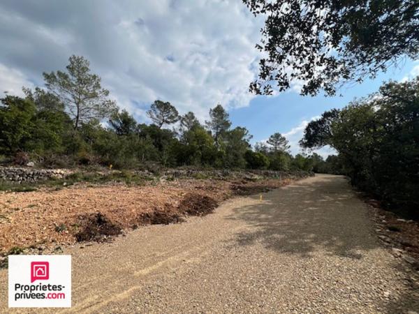 Terrain à bâtir 1330 m² viabilisé