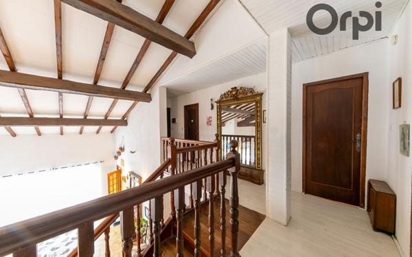 Maison à vendre    6 pièces •  Saint-Estève